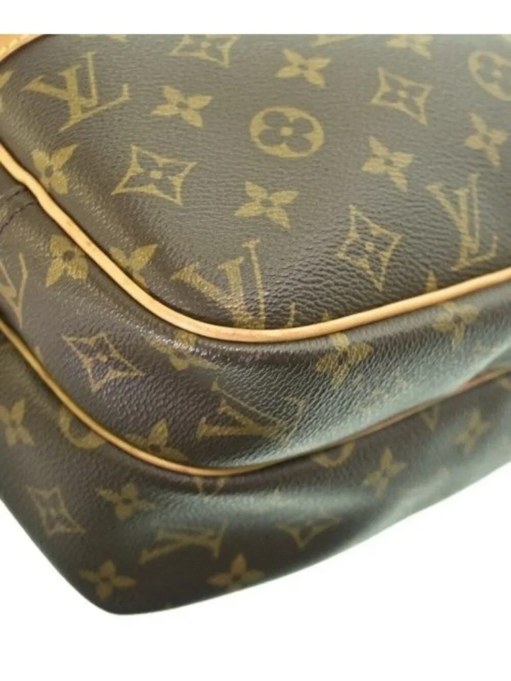 Louis Vuitton Shoulder Bag